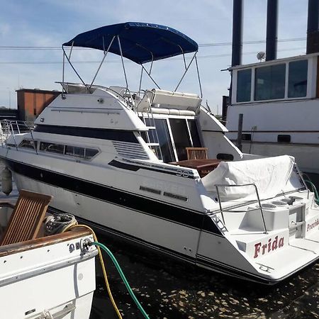 Yacht Stay Providence Marina Exterior photo